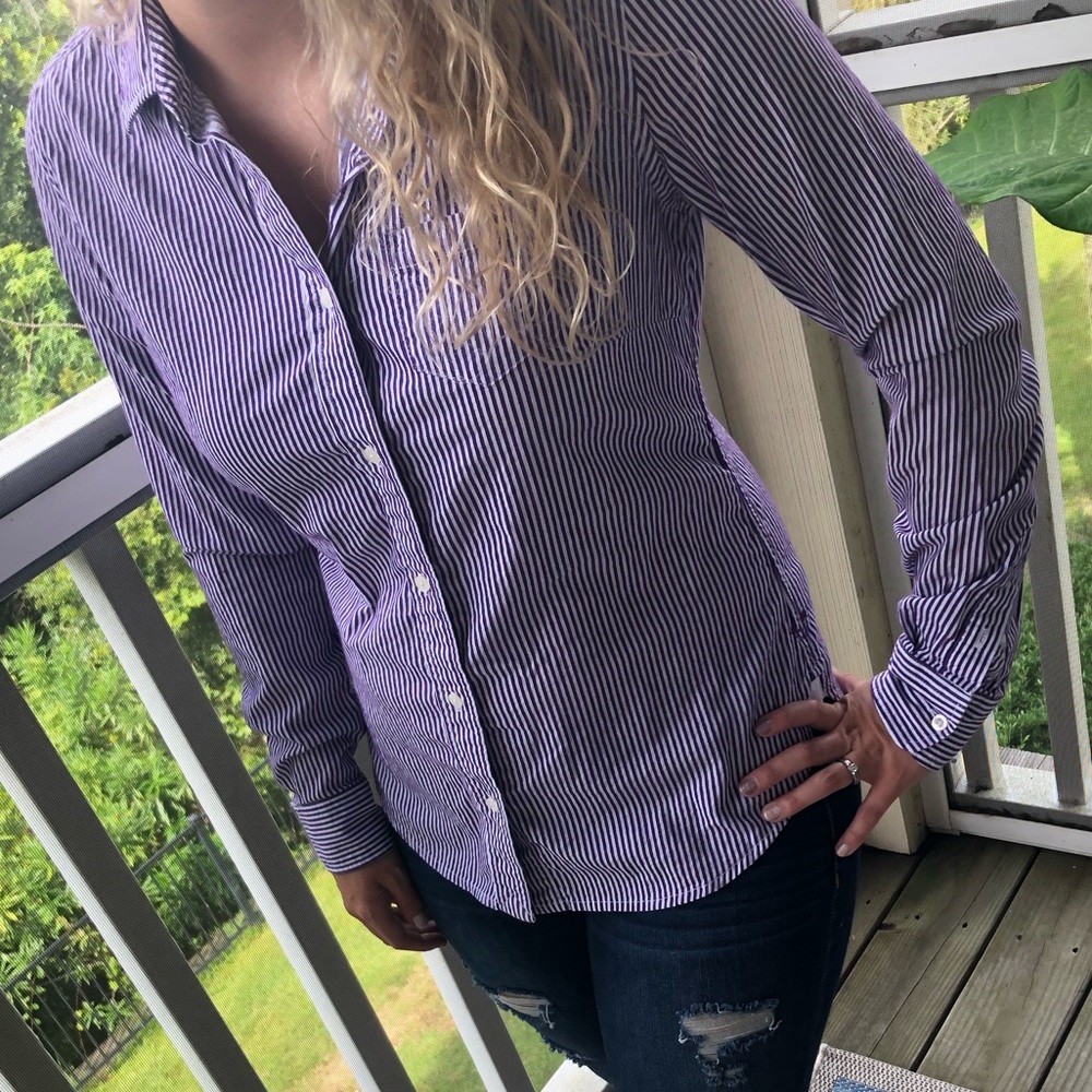 American Eagle Outfitters Button Down